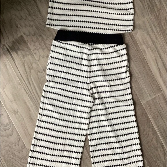 2pc. Knit set - Picture 3 of 13